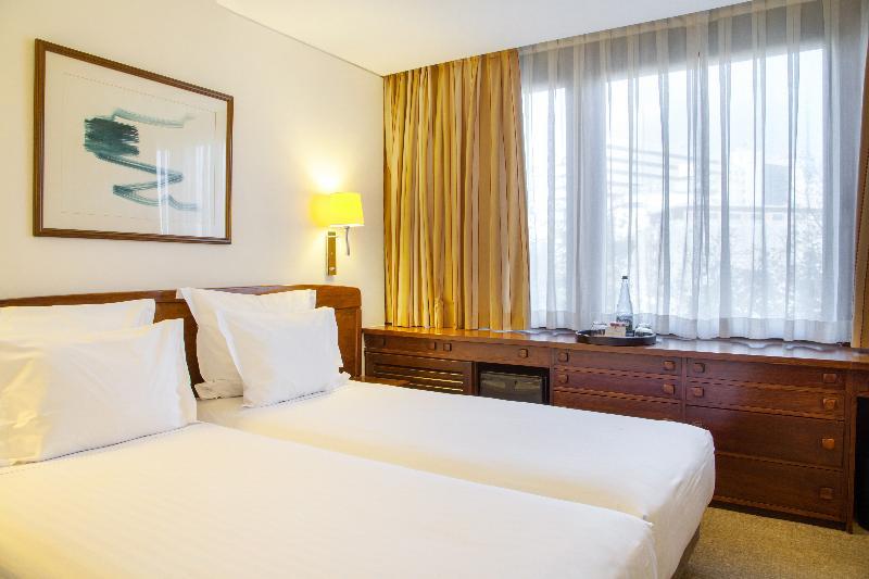Dom Carlos Park 3*